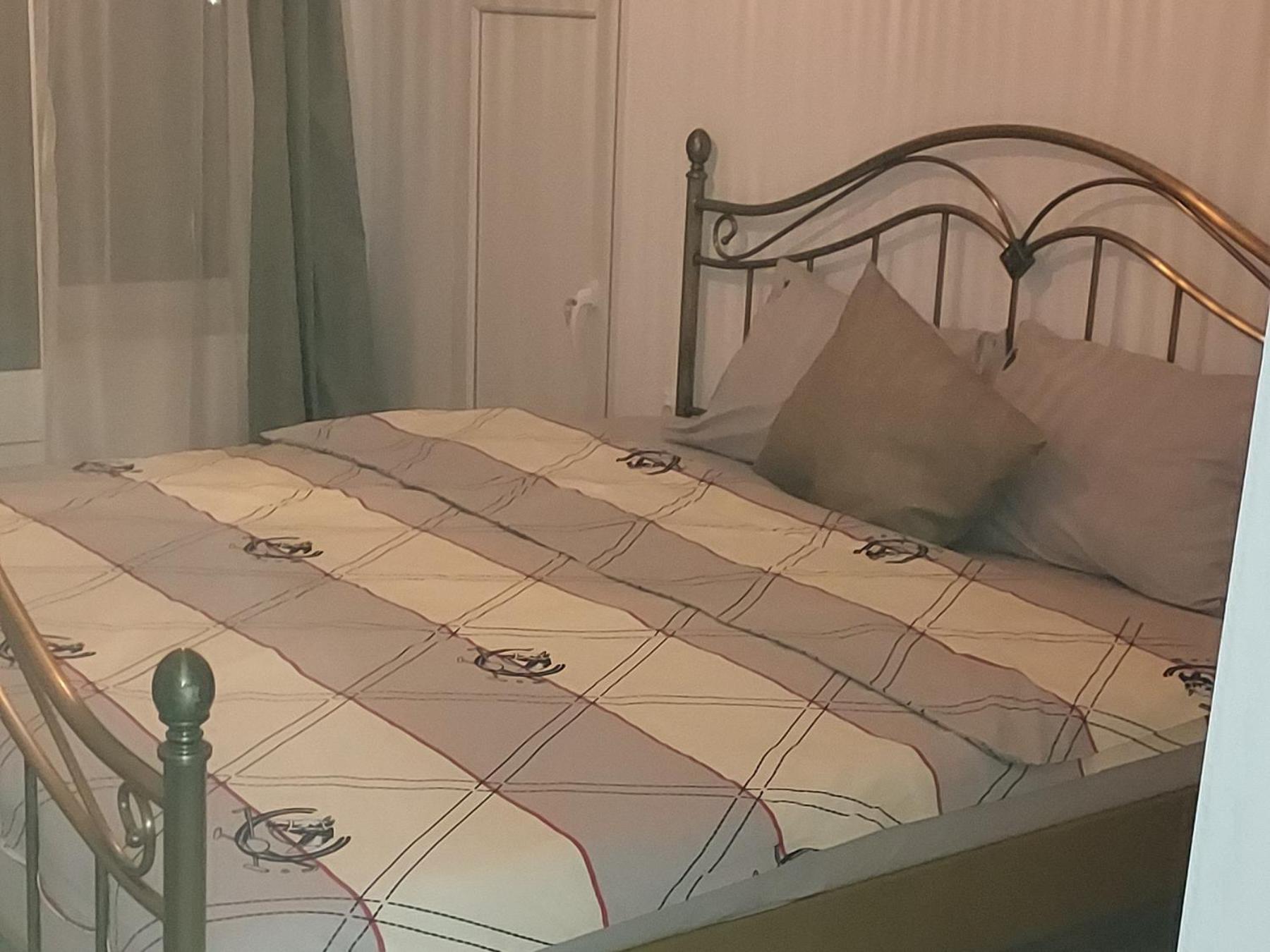 Tina Guest House Basarabi Bagian luar foto